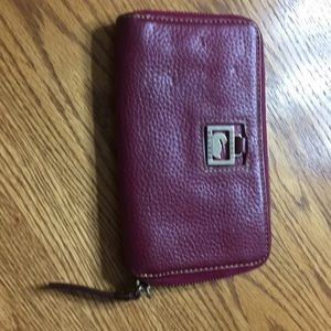 Wallet Dooley and Bourne